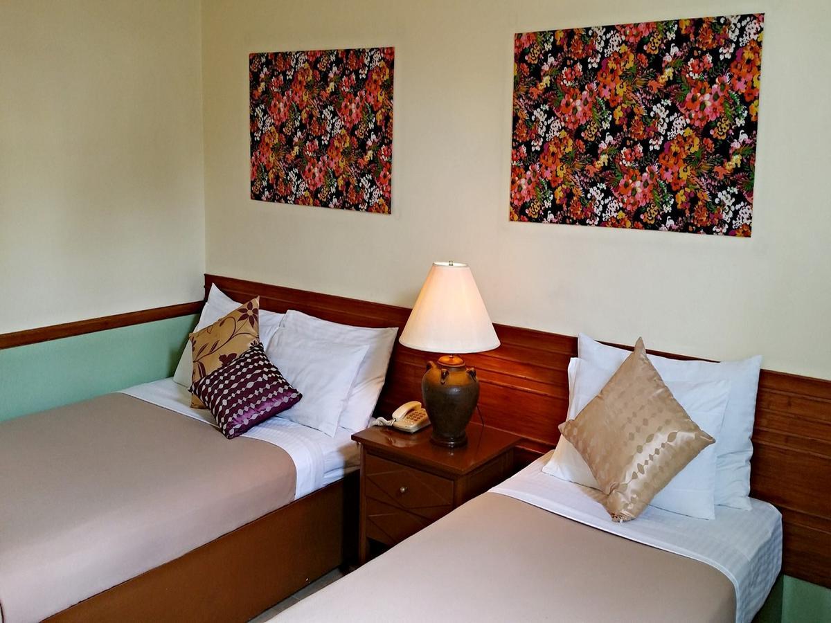 La Parilla Hotel Cabanatuan City Exterior photo