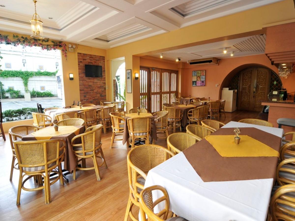 La Parilla Hotel Cabanatuan City Exterior photo